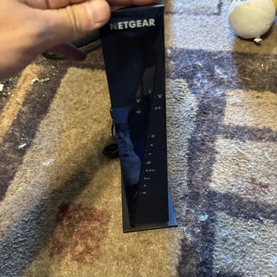 Router inalámbrico de CA NETGEAR AC1750 680 Mbps 4 puertos Gigabit.   Falta pegatina Foto 1 de 4