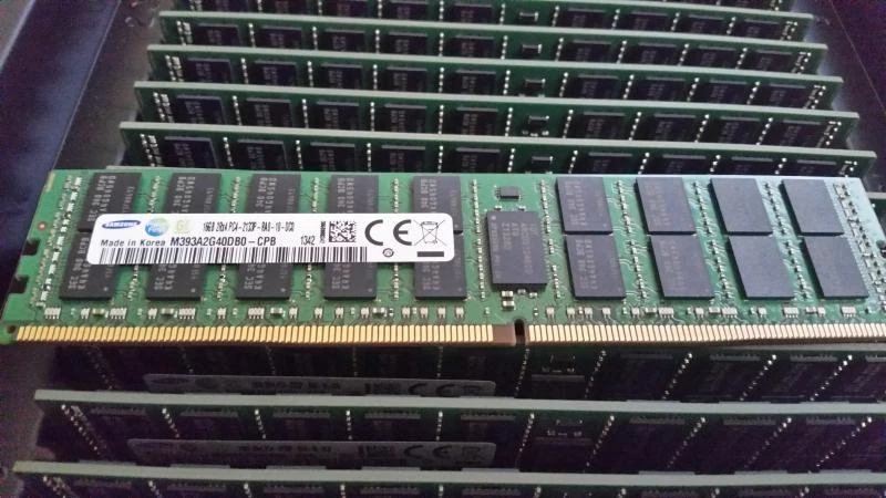 SAMSUNG 16GB PC4-2133P PC4-17000R DDR4 REG-ECC DIMM M393A2G40DB0-CPB - Image 1 of 1
