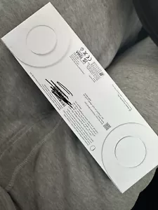 Apple Watch Series 10 42mm Black GPS Brand New Upto 1 Year Warranty + Receipt - Picture 1 of 2