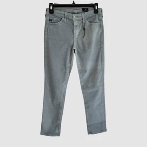 AG Adriano Goldschmied The Prima Crop graue Zigarettenjeans kurz US25 neu mit Etikett (180 $) - Bild 1 von 7
