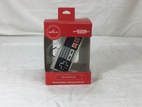 NEW Hallmark 2020 Nintendo Entertainment System NES Controller Ornament FREESHIP