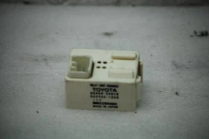 85969-34010 1993 94 95 96 97 1998 Toyota T-100 Relay Light Reminder #E-129-1K - Picture 1 of 6