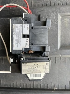 Fuji Electric SCE-02 20A SE09AA 110 120 V Magnetschütz mit TK-E02 4-6A Relais - Bild 1 von 5