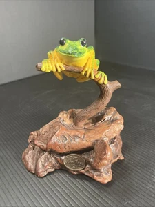 Gelb grüner Baum Frosch Kunst Skulptur auf Wurzelholzsockel Vintage John Perry - Bild 1 von 12