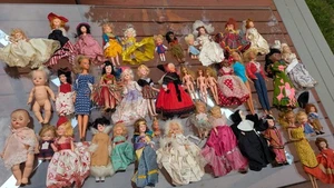 Gran Lote Antiguo, Vintage Pequeñas Medianas Muñecas Lote Estate - Imagen 1 de 20