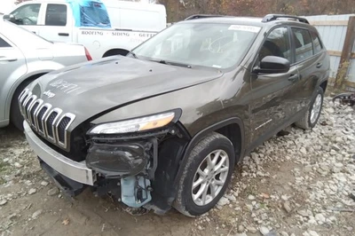 2015 Jeep Cherokee 2.4L Engine Motor OEM 114K Miles - LKQ439755437 - Image 1 of 4