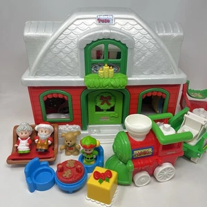 Fisher-Price Little People Santa's North Pole Cottage Navidad Tren Muebles - Imagen 1 de 24