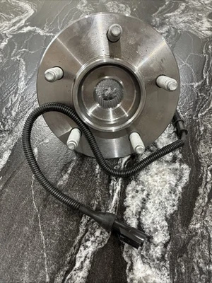 Rolamento de roda dianteira e cubo para 2000 2001 2002 2003 Ford F-150 F150 com ABS 4x4 - Imagem 1 de 3