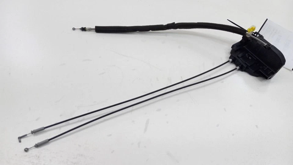 Cerradura de pestillo de puerta delantera izquierda Nissan Versa 2010  Foto 1 de 4