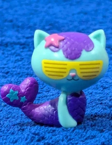 Mercat aus Gabbys Puppenhaus 1,5 Zoll Mercat mit Sonnenbrille Figur - Bild 1 von 5