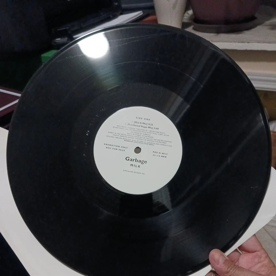 Garbage – Milk – Almo Sounds – PRO-A-8012 – 1996 Promo 12" Single - Image 1 of 4