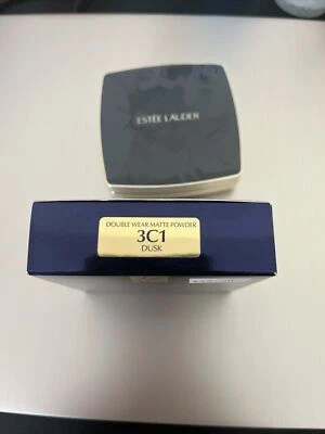 Base en polvo Estee Lauder Double Wear Stay in Place (3C1 Dusk) 0,42 oz/12 g Foto 1 de 4