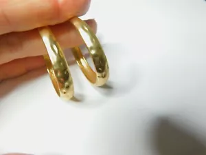 Signed Kenneth Lane Textured Matte Gold Tone Metal Hoop Pierced Earrings Vintage - Picture 1 of 4