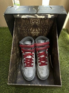 Talla 5.5 - Reebok Alien Romulus x BB4000 2 Mid Weyland-Yutani TALLA RARA  - Imagen 1 de 11