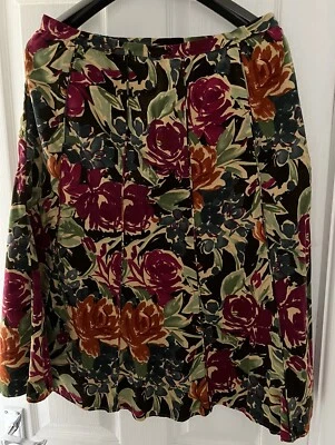 M&S Thin Corduroy Floral Skirt, UK-14 — 第 1/4 张图片