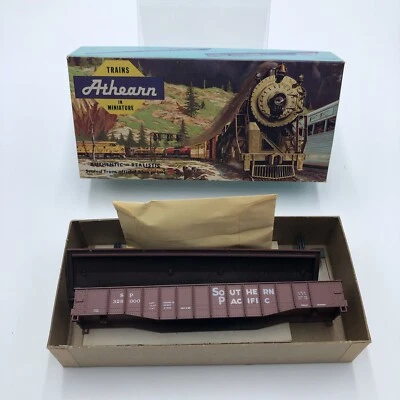 Athearn HO Scale 1665 Covered Gondola Southern Pacific Kit - Image 1 of 4