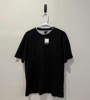 NUEVA NUEVA CON ETIQUETAS Camiseta Vintage Mercedes AMG Negra - Talla Mediana Foto 1 de 3