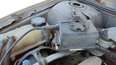 Módulo de montaje servo control de crucero Chevy Cavalier 1999-05 con cable OEM 2,2 L Foto 1 de 2