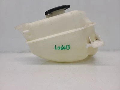 Kia Sorento 2014-20 (2,4 L/AT) depósito de refrigerante Foto 1 de 4