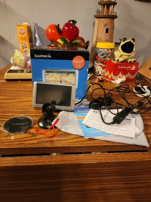 Garmin Nuvi 750 Portable GPS Navigator 4.3" Personal Travel Assistant - Image 1 of 4