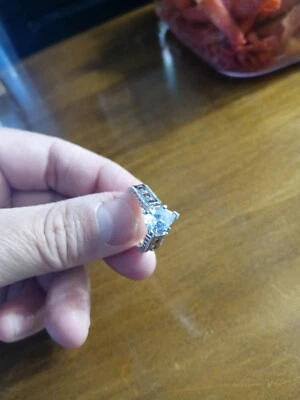 Elegante anillo de plata 925 para mujer corte lágrima zafiro blanco circonita anillo de boda talla 7 Foto 1 de 4