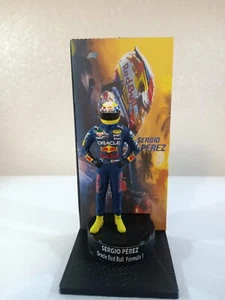 Sergio Perez Oracle Red Bull + Formula 1 Podium Figure 1/43 - Picture 1 of 8