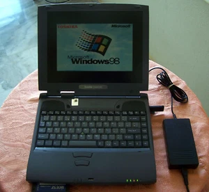 Win 98 Toshiba 2540CDS AMD 333MHz, 32 MB, 4GB Floppy DOS Serial Parallel–cdt ibm - Picture 1 of 19