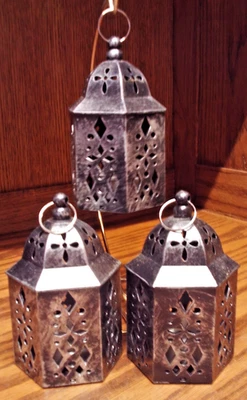 Metal Lanterns Silver Night Light CHRISTMAS Ornament Home Decor (battery)   1013 - Image 1 of 3