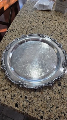 Bandeja para servir vintage Lunt plateada - diseño floral grabado redondo de 15" Foto 1 de 4