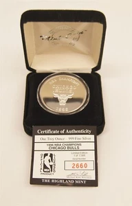 1996 Chicago Bulls Championship1 oz .999 Silver Round - Highland Mint W/ COA - Picture 1 of 8