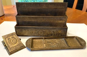 Tiffany Studios 1905 Bronze 3 Piece Desk Set. "Adam" Pattern. Original Patina - Picture 1 of 23