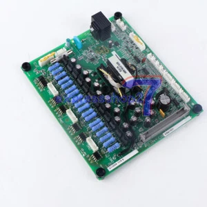 Placa de controlador YASKAWA F7 ETC617221 (132KW) - Imagen 1 de 1