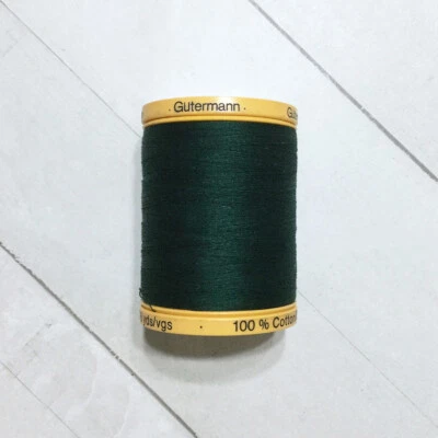 Hilo de coser de algodón Gutermann 876 yd VERDE CAZADOR 50 Wt Foto 1 de 2