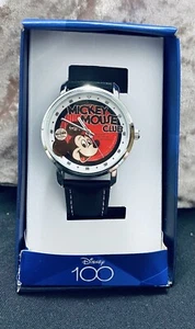 Disney Mickey Mouse Club 100 Jahre Jubiläumsuhr  - Bild 1 von 4