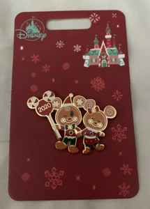 Disney Pin Mickey and Minnie Mouse Gingerbread Holiday 2020 - Picture 1 of 3