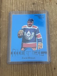 2024-25 SkyBox Metal Universe Retro Blu PMG Zach Hyman /50 SSP Oliatori - Foto 1 di 2