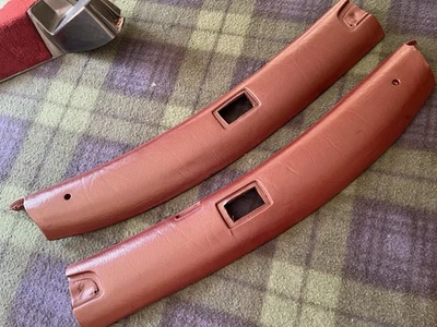 Tapicería de cabezal borgoña Mercedes-Benz R107 560SL 380SL Foto 1 de 4