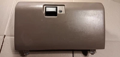 Puerta guantera Ford serie F F F150/F250/F350 1992-1996 Foto 1 de 4