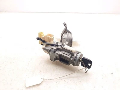 04 05 06 SCION XB IGNITION SWITCH WITH KEY - Image 1 of 4