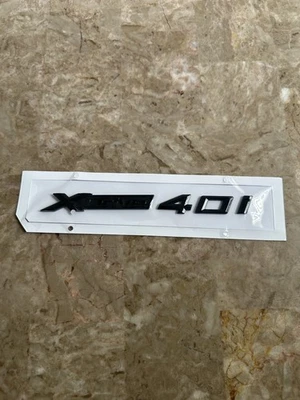 光泽黑色适用于宝马 XDrive 40i 字母侧后备箱徽章 — 第 1/3 张图片
