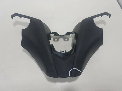 Поврежденная крышка руля Yamaha TMAX 530 2017 2018 основание 6000 км - Изображение 1 из 4