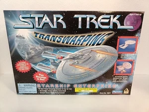 Playmates Star Trek Transwarping Enterprise NCC-1701D Actionfigur Box geöffnet - Bild 1 von 12