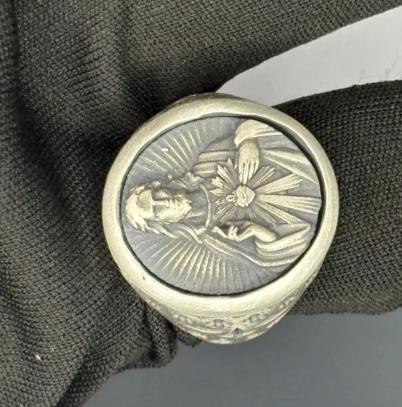 Sterling Silver Jesus Sacred Heart Ring - Religious Christian Jewelry - Image 1 of 1