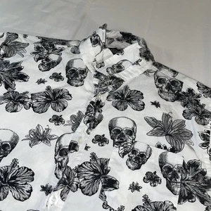 Brave Soul Men's Vintage Style Skulls & Hawaiian Flowers button-up shirt CC-463 - Picture 1 of 8