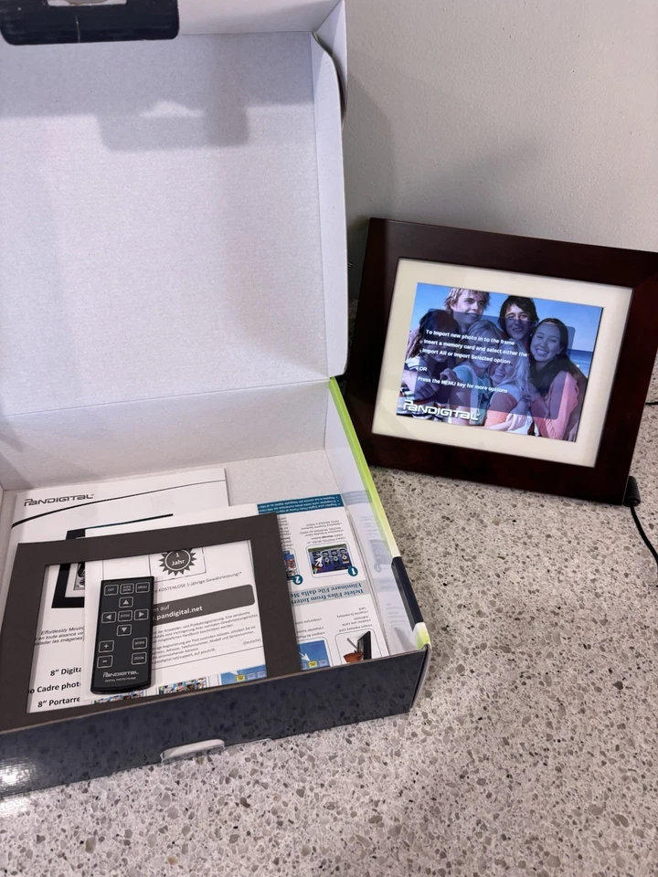 Pandigital Photo Frame 8 inch 1GB of Storage and 6400 Image Capacity - Image 1 of 4