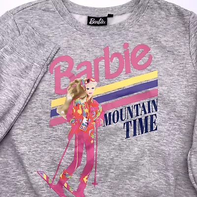 Barbie Niñas Mattel 2023 Manga Larga Gris Cuello Redondo Suéter M Mountain Time Nuevo con Etiquetas Foto 1 de 4