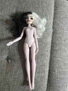 Cruella De Vil Style Serie Disney Hasbro 101 Dalmatiner Puppe - Bild 1 von 14