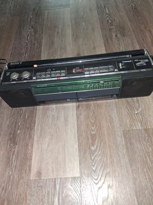 VTG Sony SoundRider CFS-W301 AM/FM/Cassette Boombox Dubbing Dual Cassette TESTED - Image 1 of 4