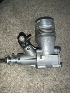 K&B .40 RC Airplane Engine Good Compression/ Irvine carb No Muffler Or Baffle - Picture 1 of 6