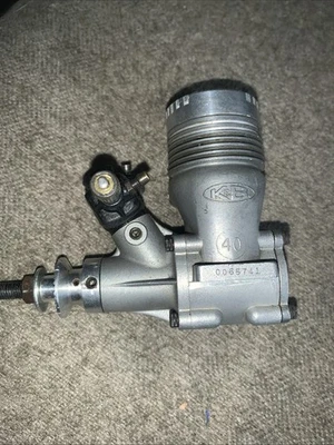 K&B .40 RC Airplane Engine Good Compression/ Irvine carb No Muffler Or Baffle - Image 1 of 4